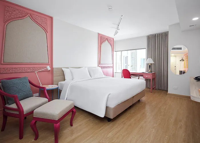 56 Surawong Hotel 3*