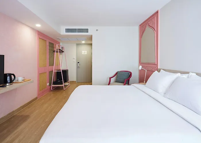 56 Surawong Hotel